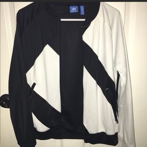 Adidas jacket size medium